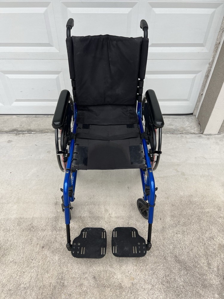 Ki Mobility Catalist 5VX Folding wheelchair