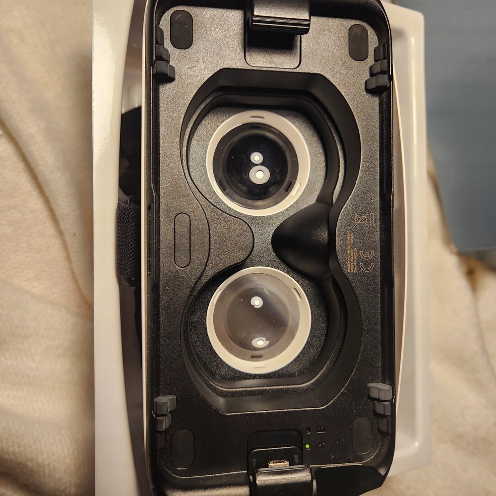 Samsung Gear VR Powered By Oculus