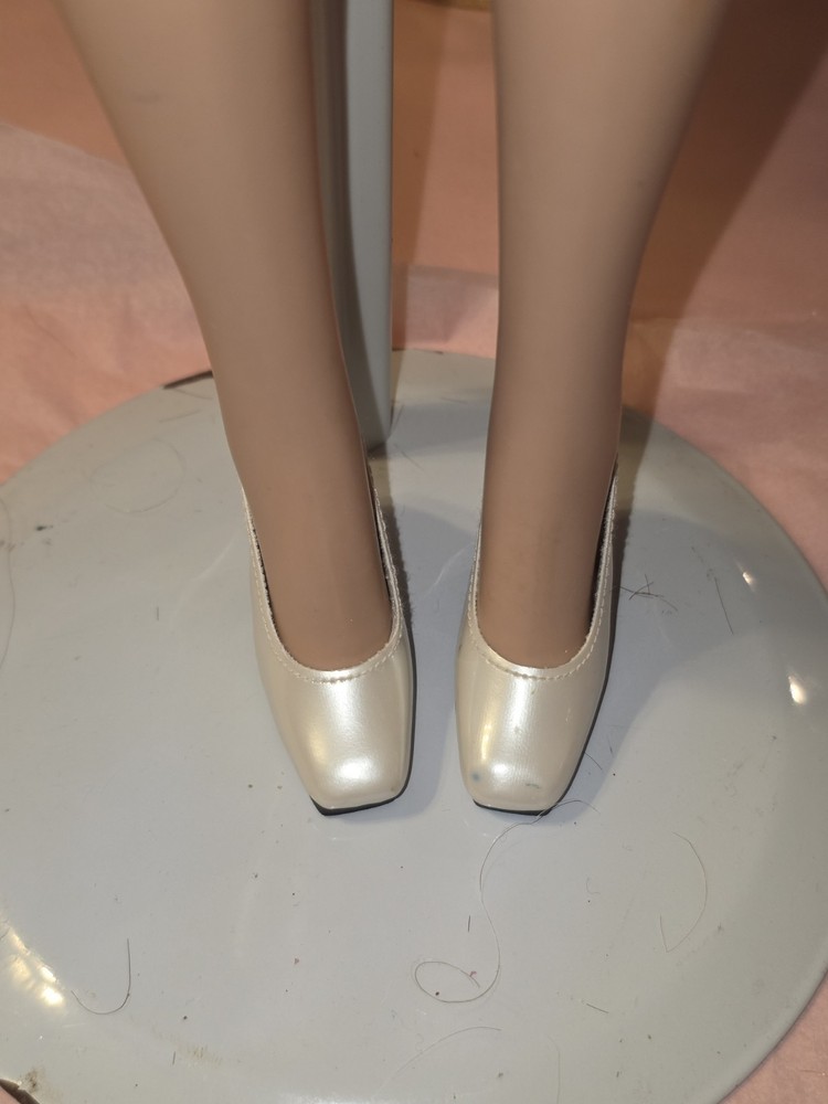 Tonner American Model Basic Redhead READ