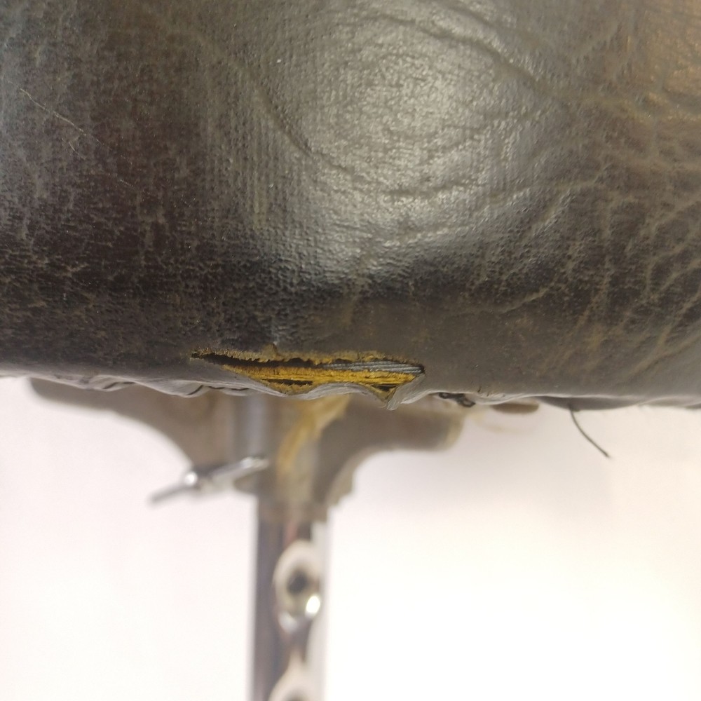 Drum Throne Chair Seat - Light-Weight Single-Braced Tripod Complete Functional