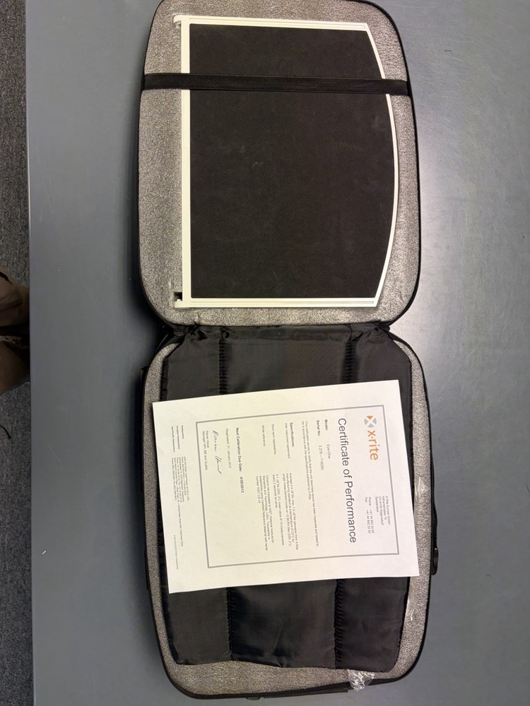 EFI ES-1000 Spectrophotometer with Carrying Case