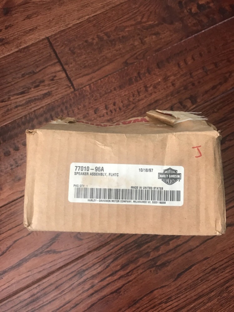 NEW Harley Davidson Speaker Assembly FLHTC 77010-96A