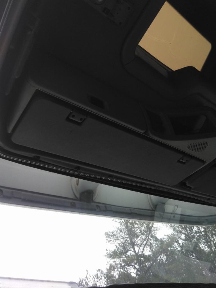 2001 VOLVO VNL INTERIOR SUN VISOR 3582334
