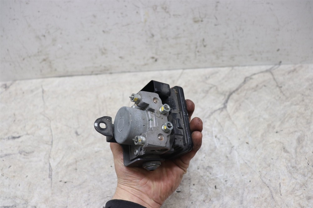 2013-2017 Kawasaki Ninja Ex300 ABS Pump Brake Control Unit Module