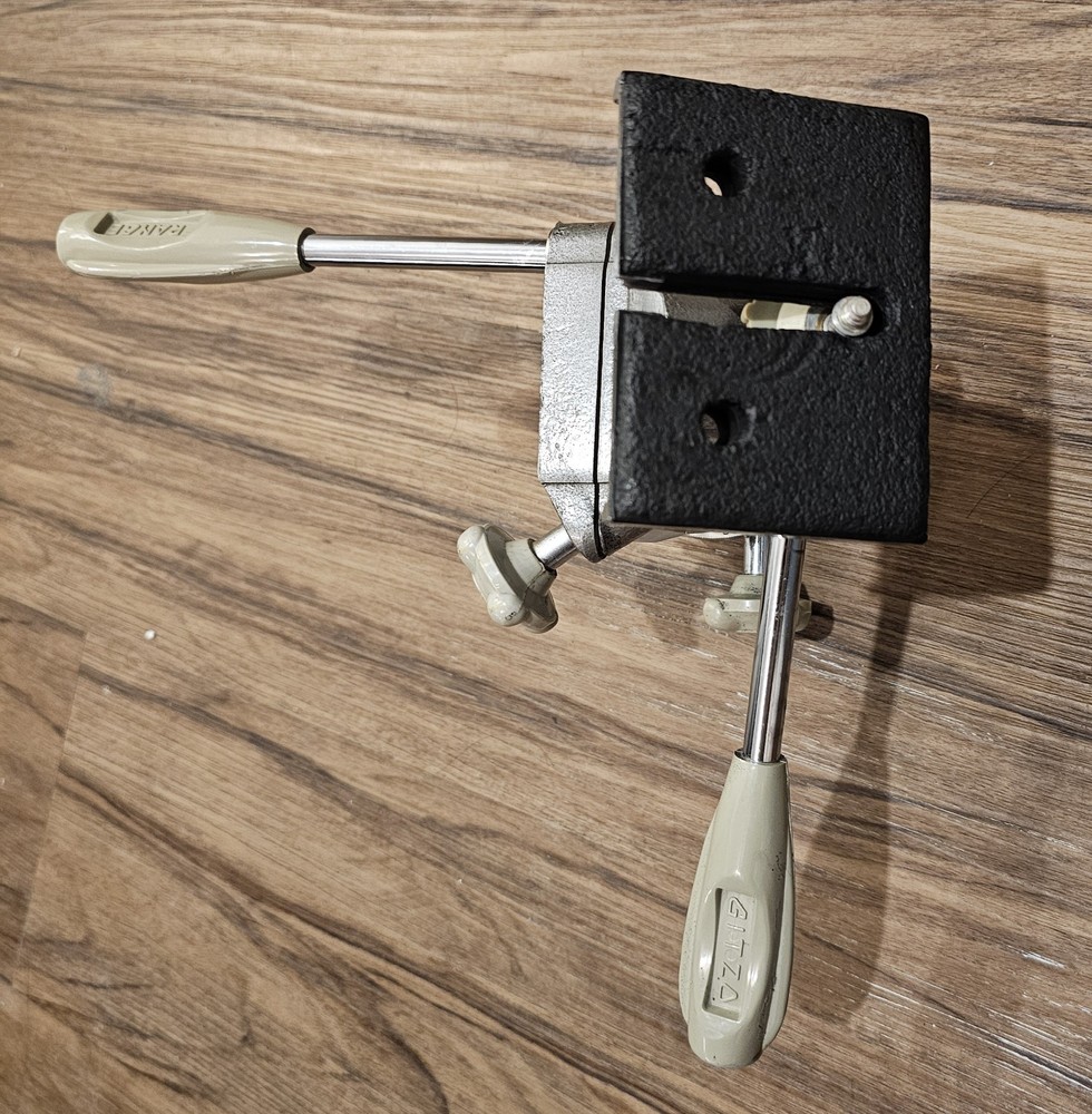 GITZO Tripod HEAD R.No.4 (with Camera Bolt) Double Locking BEAUTIFUL - MINT