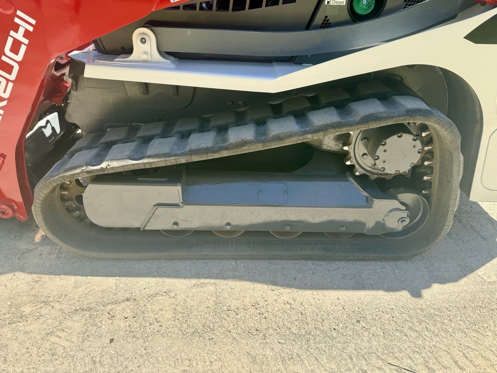 2019 TAKEUCHI TL10V2 SKID STEER TRACK LOADER - JOYSTICK CONTROLS - 2 SPD - QUICK