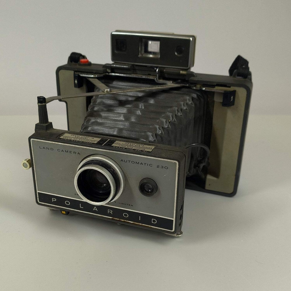 Vintage Polaroid Automatic 230 Instant Camera