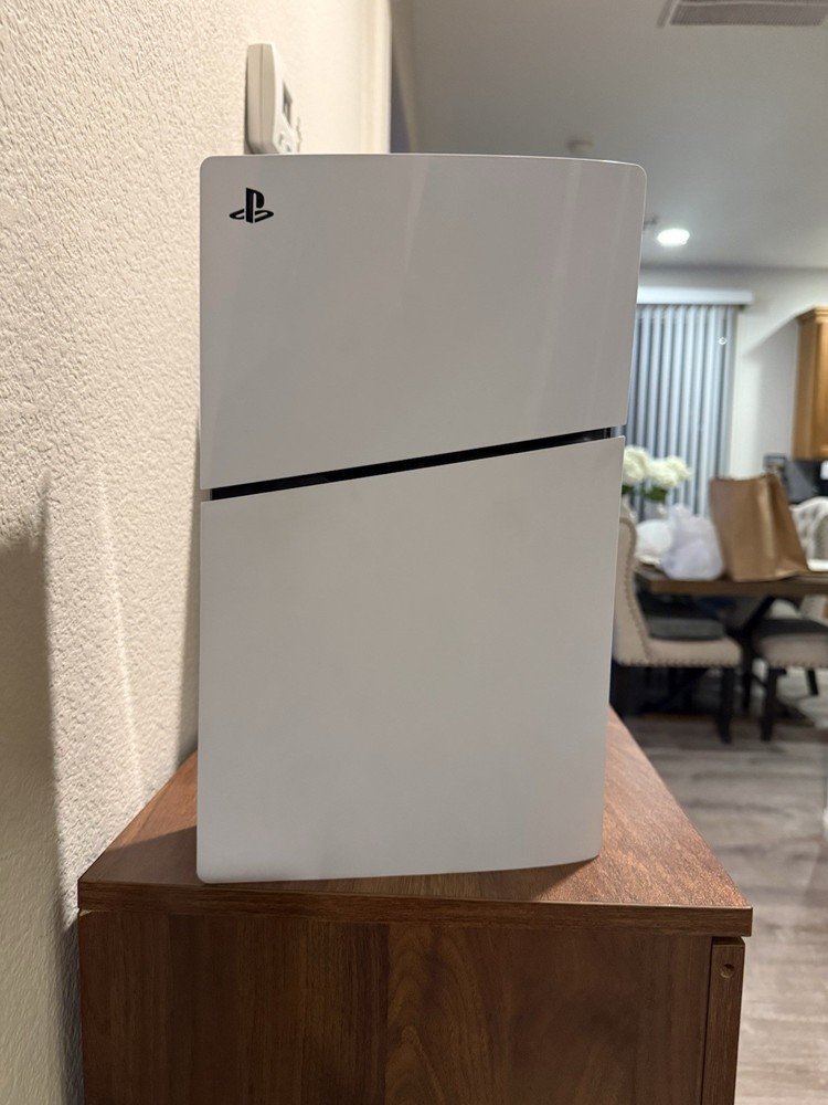 Sony 1TB PS5 Slim Disc Blu-Ray Edition Console - White