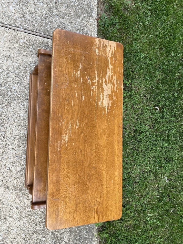 Ethan Allen Heirloom Maple Nutmeg End Table