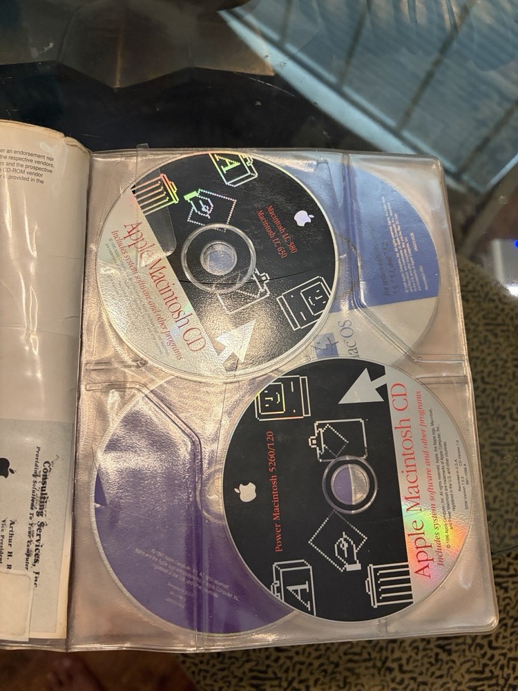 Vintage Apple Install Disk CD Mac OS 8 9