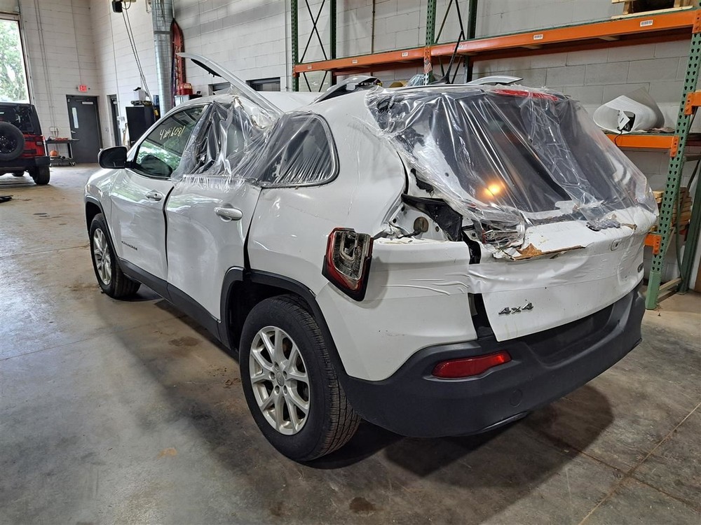 2018 Cherokee Camera/Projector Sku#4214308