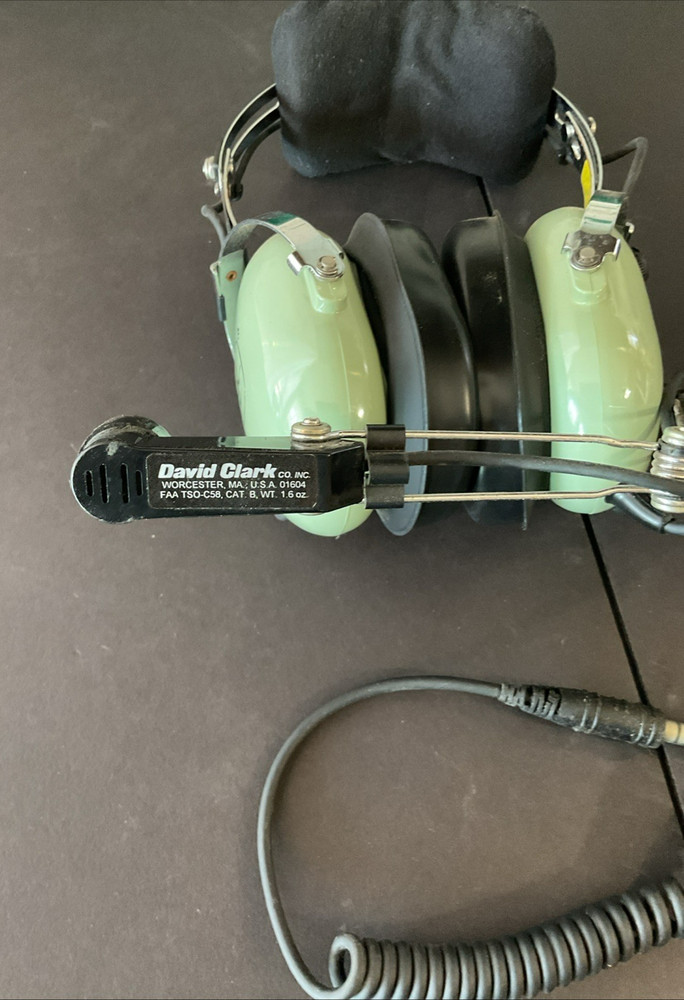 DAVID CLARK H10-36 Headset with M-1/DC Dynamic Microphone Lighty Used