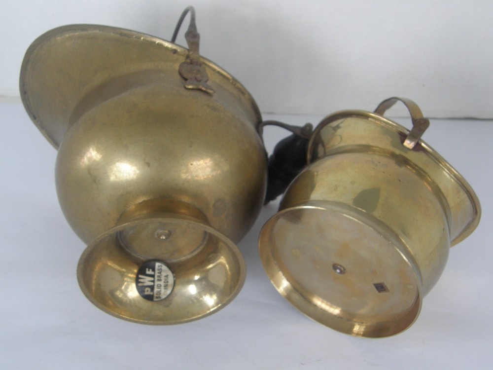 VINTAGE SET OF 2 SOLID BRASS COAL BUCKETS SCUTTLE WITH HANDLES