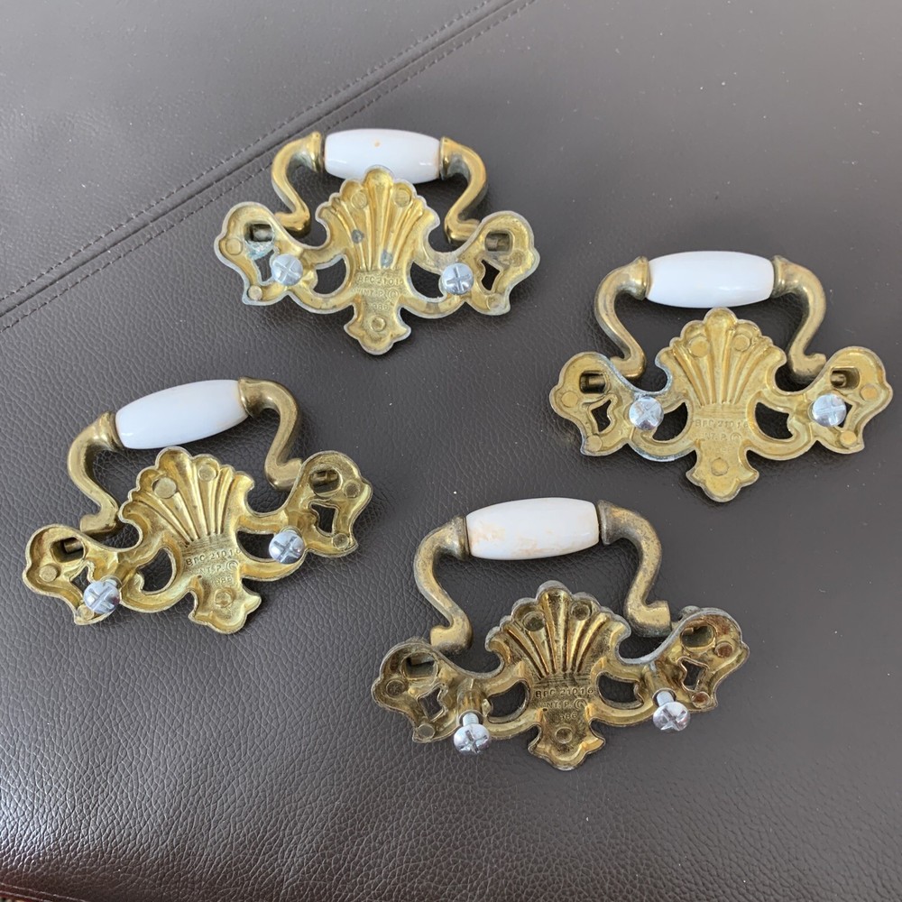 Vintage 1986 Drawer Pulls Brass Scrolls Ceramic Handle Set Of 4