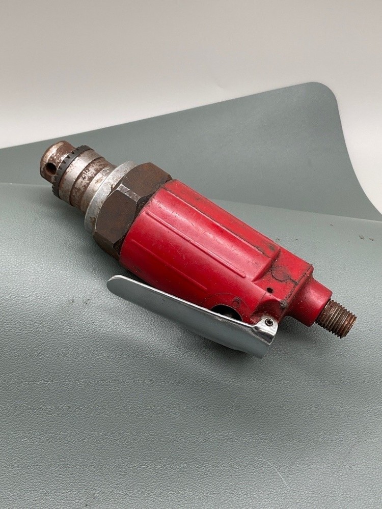 MAC Tools Air Drill Air Tool Used