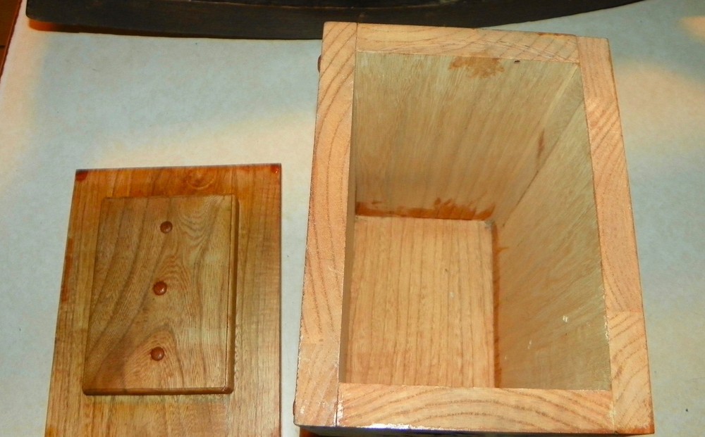 Solid Oak Napkin Holder