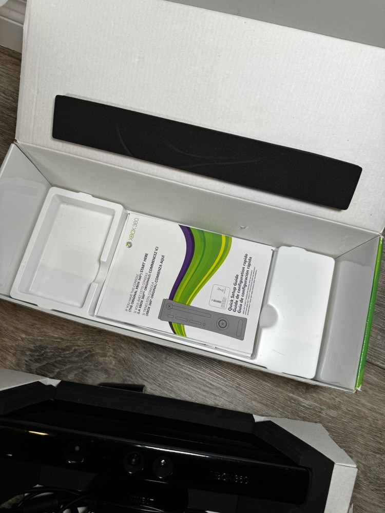 Official Microsoft Xbox 360 Kinect Motion Sensor Bar - TESTED WORKING w/o Game