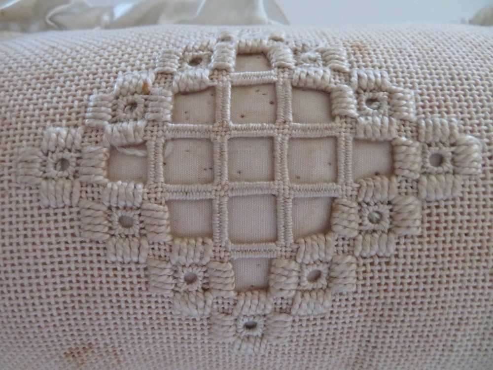NORWEGIAN HARDANGER NEEDLEWORK OBLONG PIN CUSHION