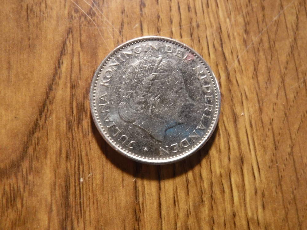 NETHERLANDS 2 1/2 GULDEN 1970 COIN (13)