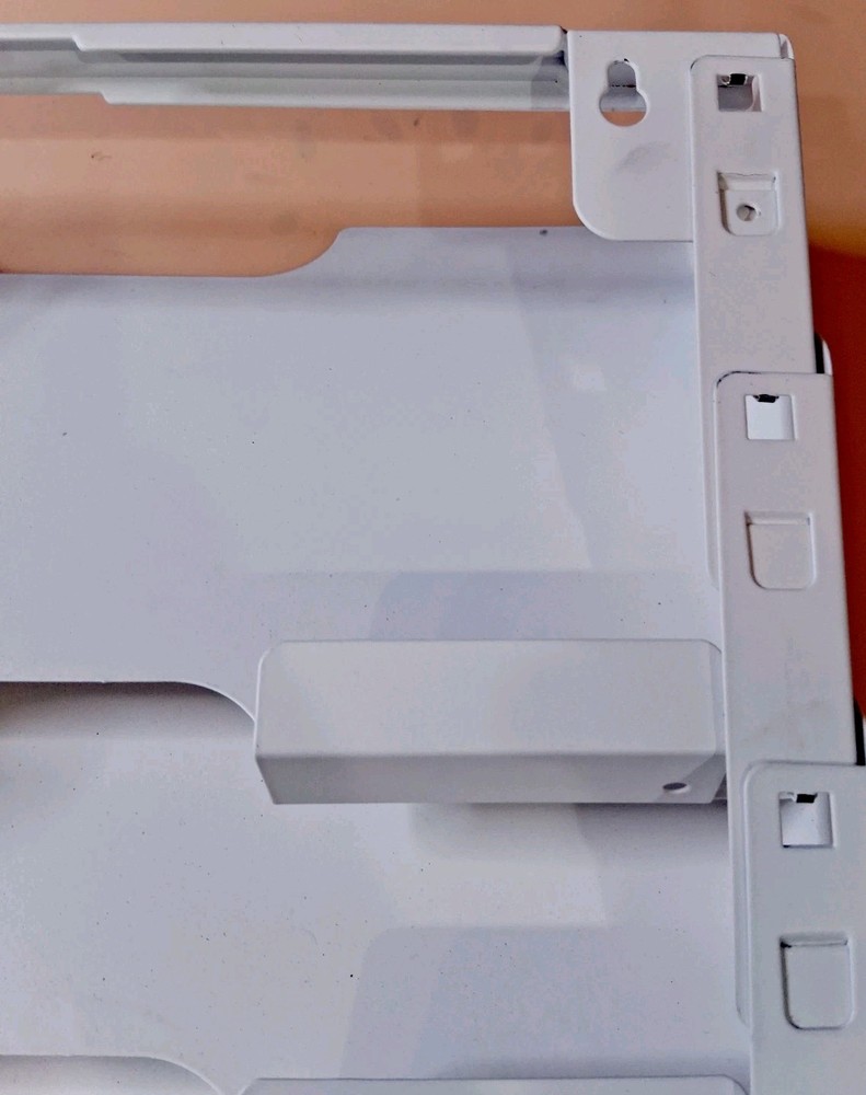 🤩 IKEA KVISSLE White Wall Magazine Rack Look