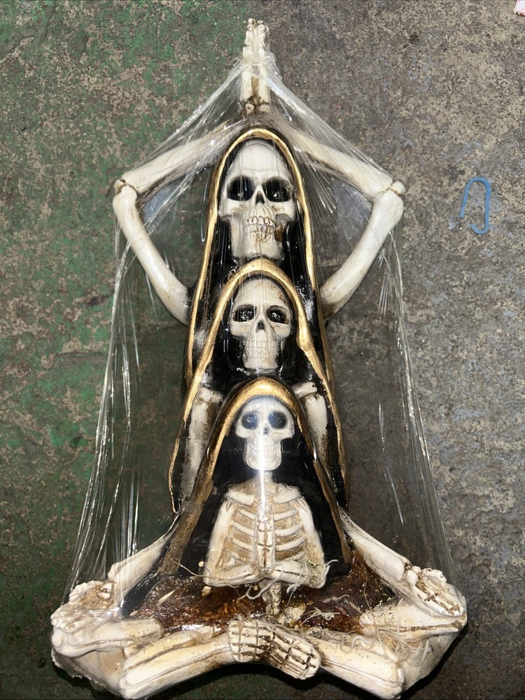 Santa Muerte Statue Black 14in