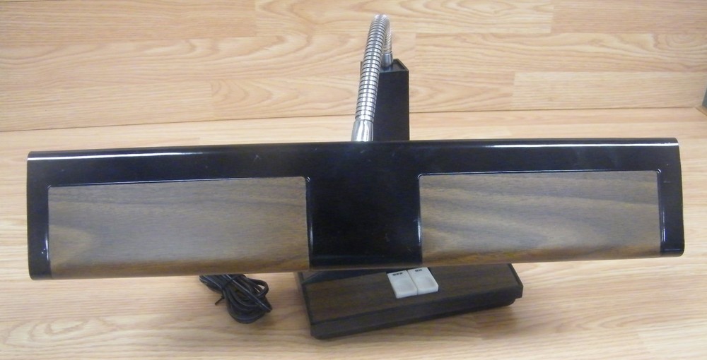 Underwriters Laboratories Portable Gooseneck Lamp (E-26766) **READ**