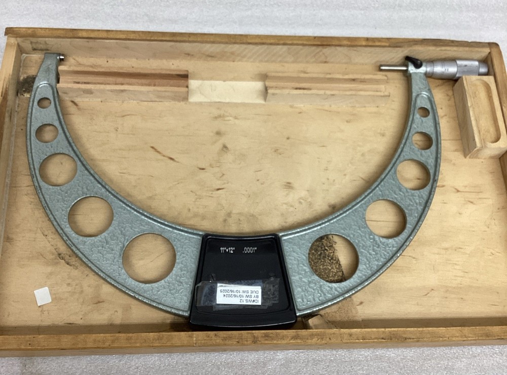 MITUTOYO 11-12" OUTSIDE MICROMETER .0001 ~ 103-226A