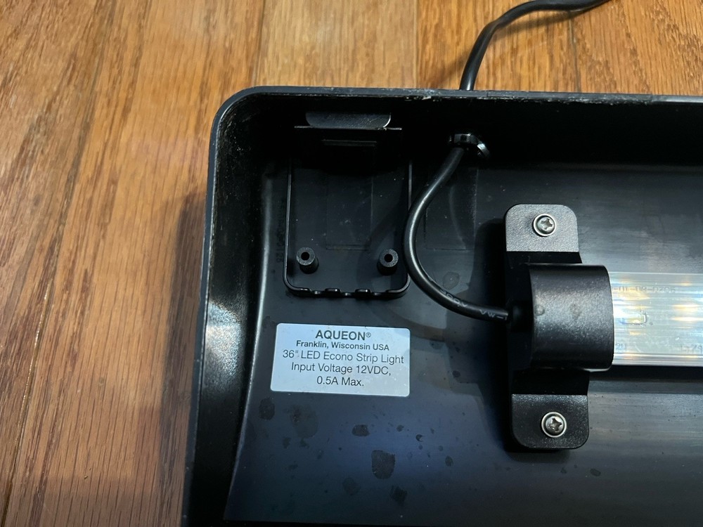 Aqueon 36” LED Strip Light Black