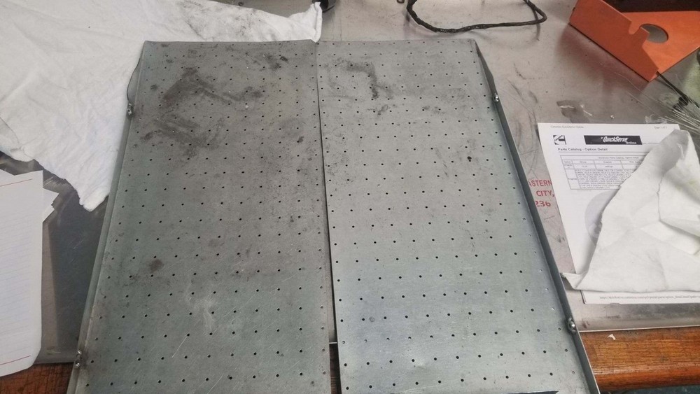 HARTRIDGE 2500 TEST BENCH DRIP PANS