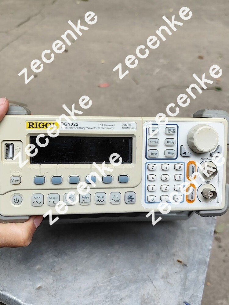 1PCS RIGOL DG1022 Arbitrary Waveform Function Generator AWG 25MHZ 2 output