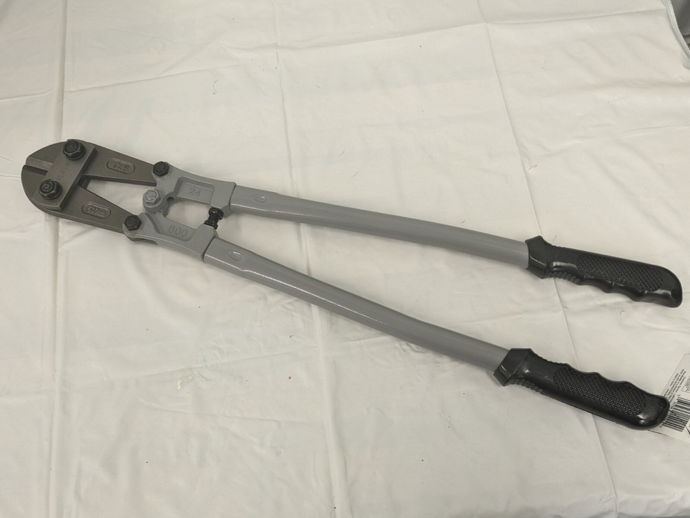 PRO-GRADE TOOLS Heavy Duty Bolt Cutter, 24" 15424