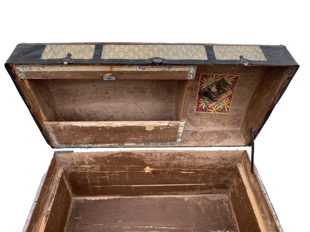 65518 Antique Dome Top Trunk Storage Chest