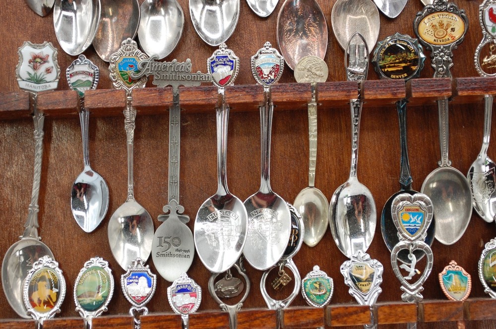 SOUVENIR SPOONS (60) ON RACK VINTAGE