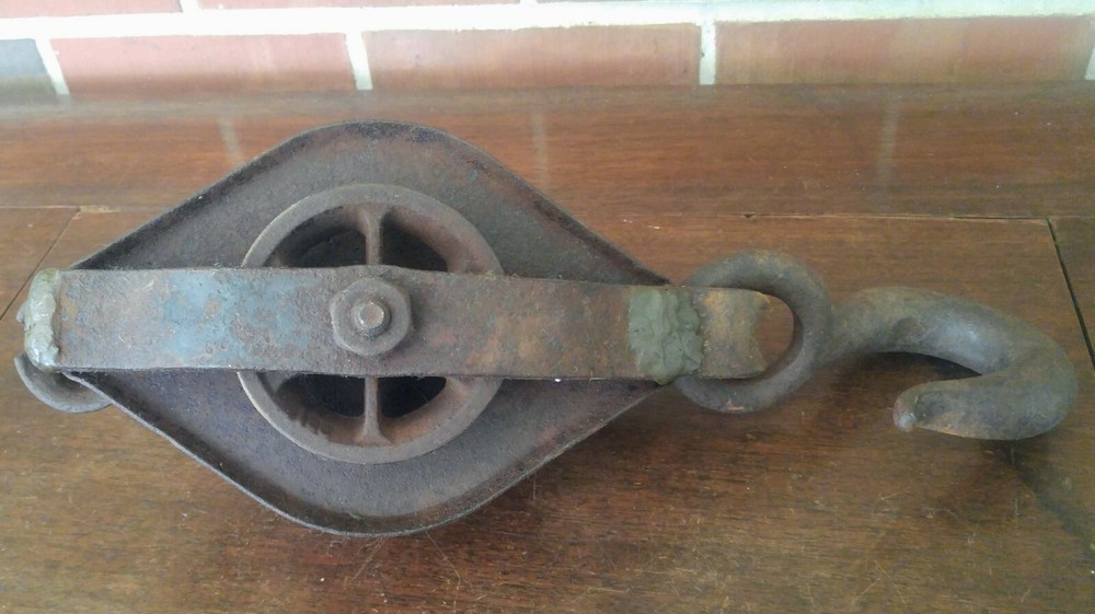 Vintage Antique Cast Iron 3 Wheel Compound Pulley