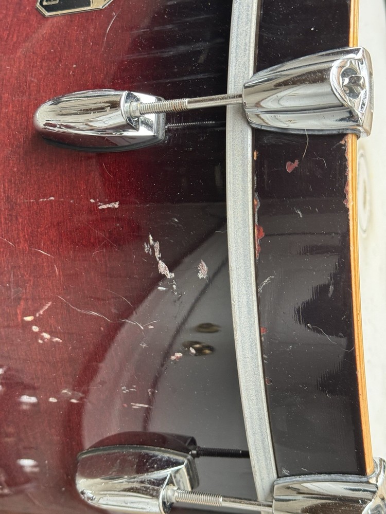 Gretsch Renown Maple Cherry Burst Drum Set