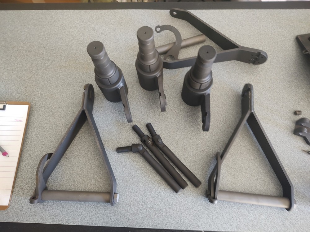 A Frame Universal Pintel Adapter black refurbished Missing Teeth