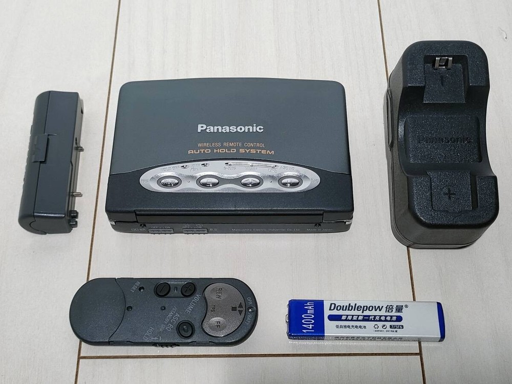 Panasonic RQ-S95 Portable Cassette Player