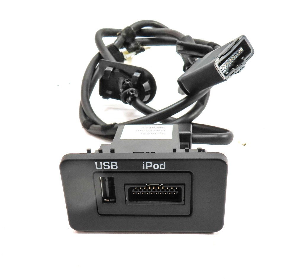 2011 LAND ROVER LR4 (L319) iPOD USB MEDIA MULTIMEDIA INPUT JACK PANEL