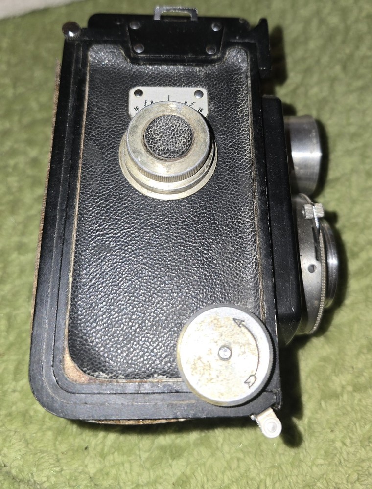 Uniflex 1 Universal Camera with Original Box