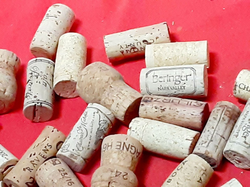 49 WINE CORKS Project cork noteboard bottle craft art 5w6
