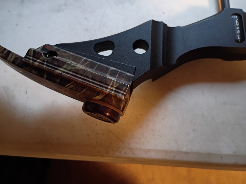 Mathews Mission X3 compound bow 28.5 Draw 70lb