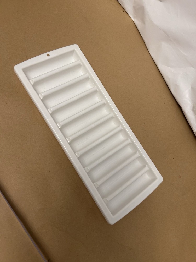 VTG white plastic ice cube tray long round ice cubes