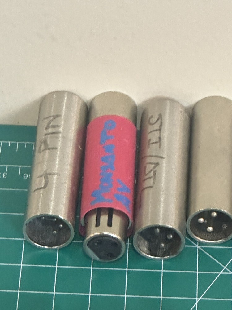 assorted audio equipment Lot