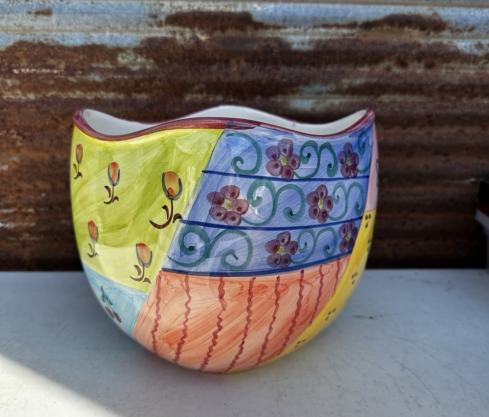 Favanol - Hand Painted Planter, Bees, Berries & Flowers