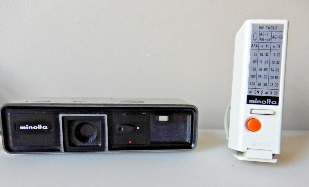 Minolta 16 Model P Camera and Minolta Duefit S Flash unit