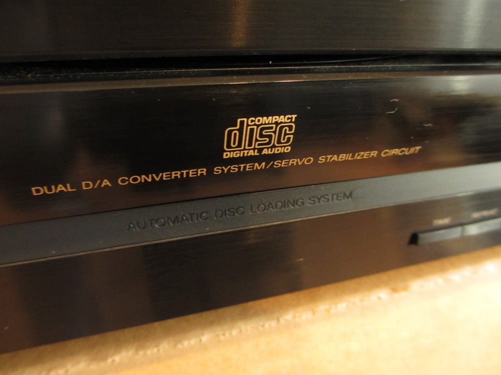 Sony CDP-C201 Compact 5 Disc Carousel Changer Player, Tested, Works.