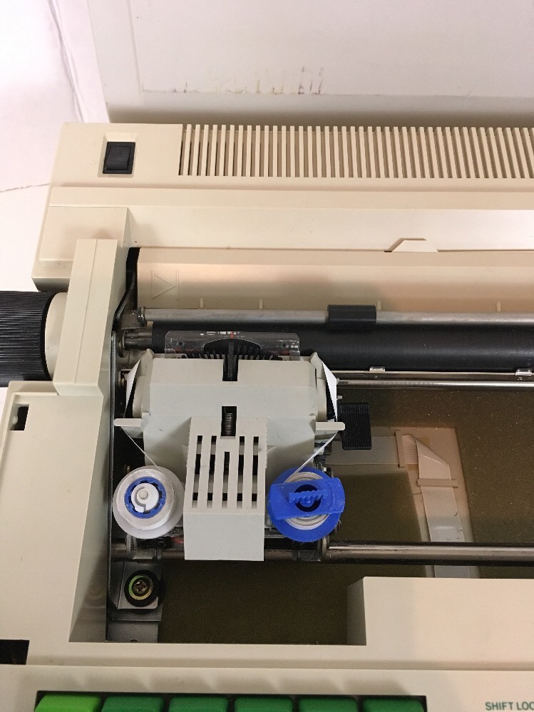 Royal Electronic Typewriter Alpha 101 Portable Made In Japan