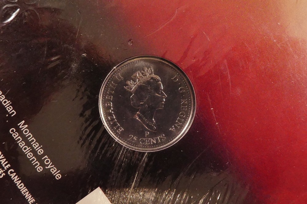 *Kengo* 2001 Canada uncirculated 25c quarter coin - SEALED - @E63