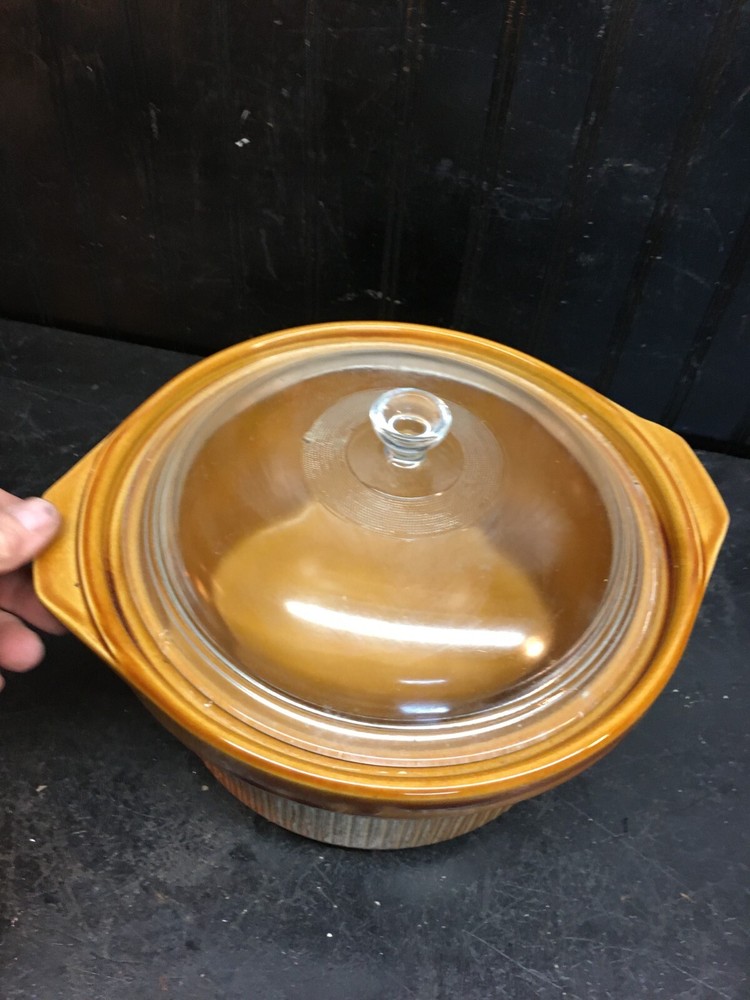 Vintage Ceramic 2.5QT Rival Ceramic Crock with lid