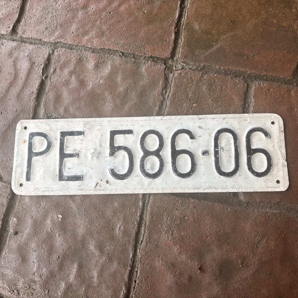 Vintage Italian License Plate